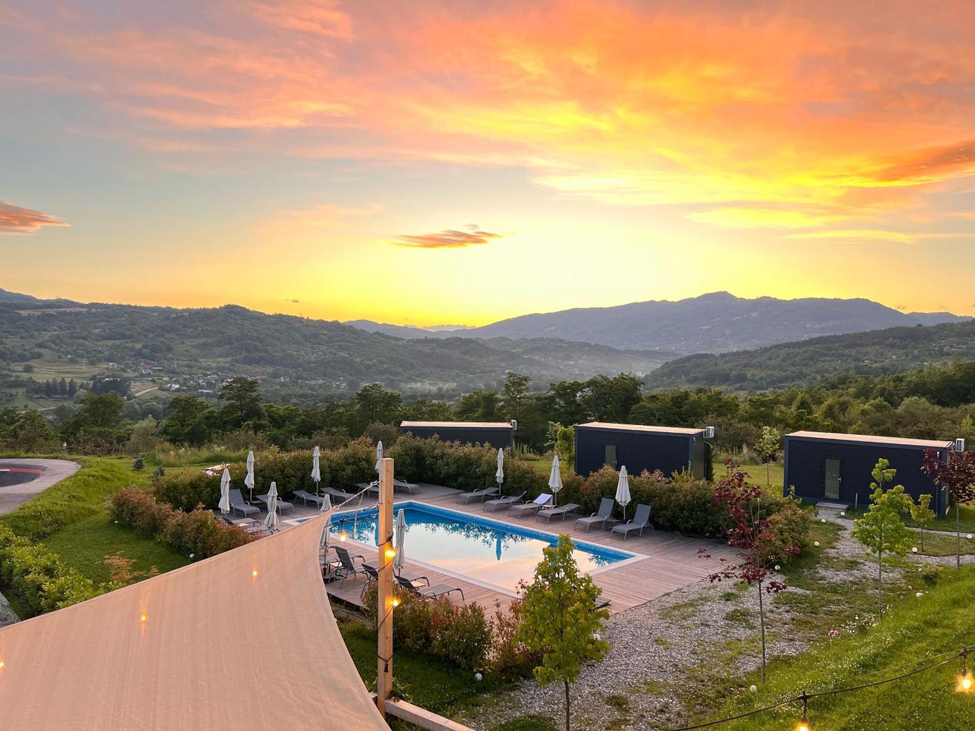 Flandra Glamping Corbeni Exterior foto